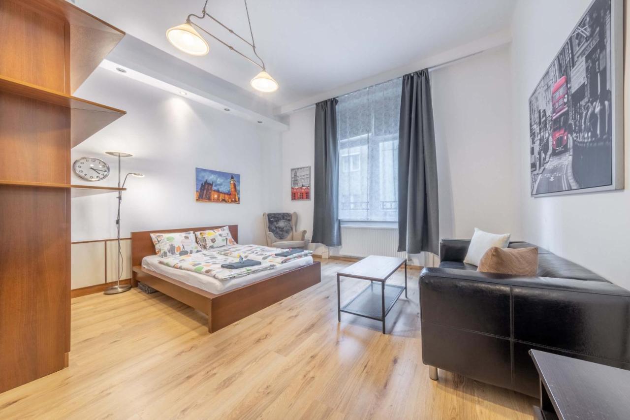 Anastasia 2 Bedrooms Apartment On Vaci Utca Budapest Exterior photo