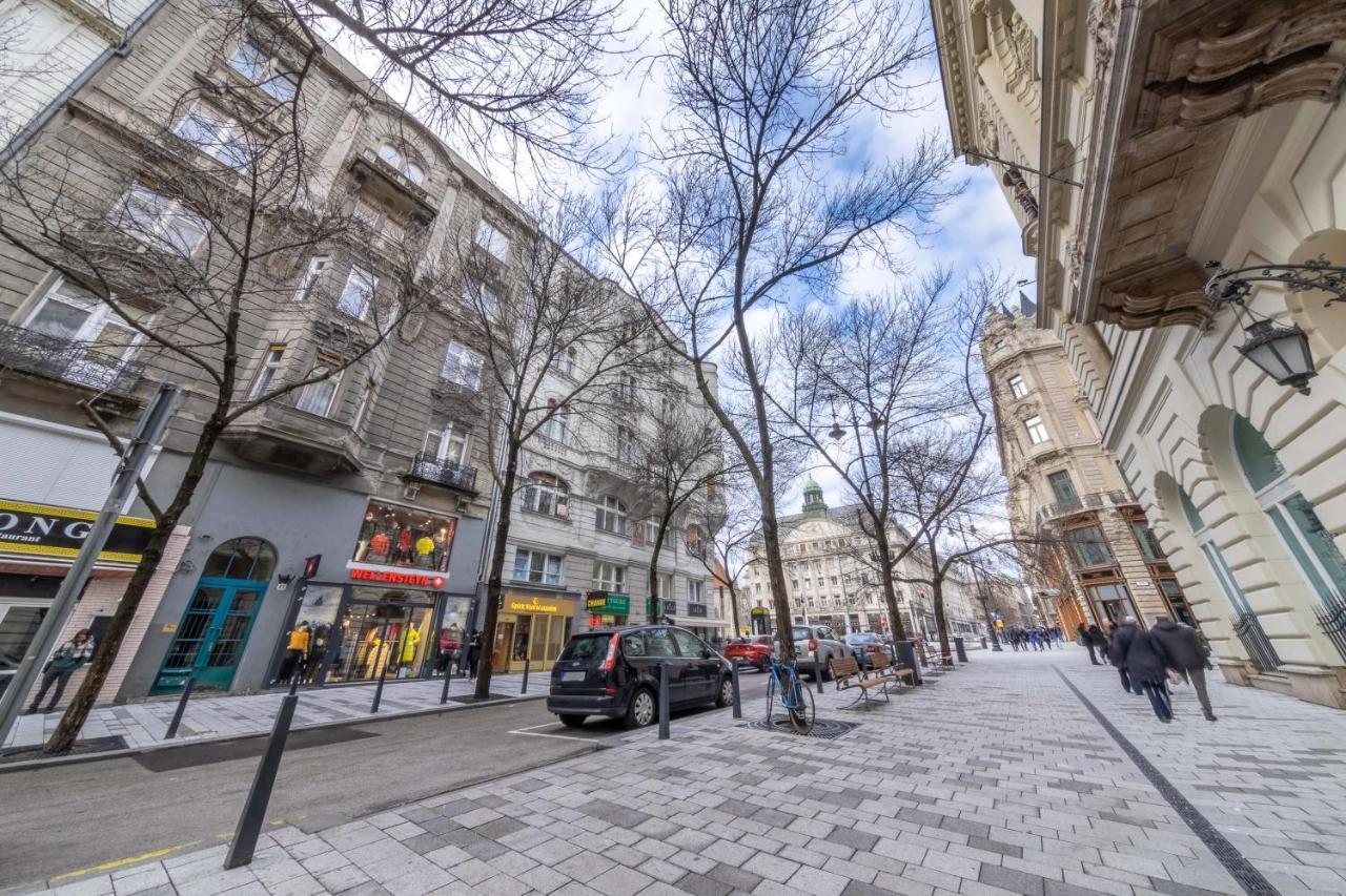 Anastasia 2 Bedrooms Apartment On Vaci Utca Budapest Exterior photo